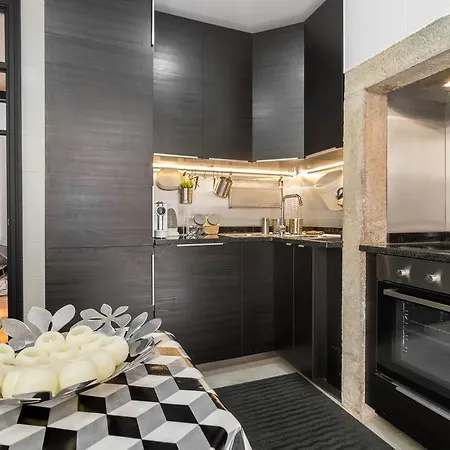 Pateo Renato Baptista In Apartment *